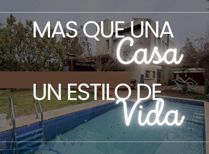Casa · 110m² · 4 Ambientes · 2 Cocheras