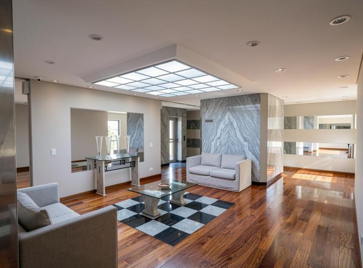 Departamento · 210m² · 6 Ambientes · 1 Cochera