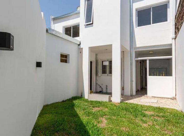 Casa · 140m² · 5 Ambientes · 1 Cochera