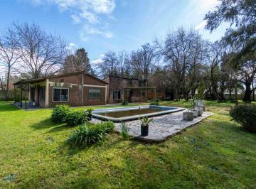 Quinta vacacional · 4290m² · 2 Dormitorios · Casa Quinta en Venta El Pato
