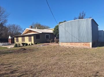 Quinta vacacional · 160m² · 3 Dormitorios · 1 Cochera · Venta Casa Campo 4 Ha + Galpon Malvinas Argentinas