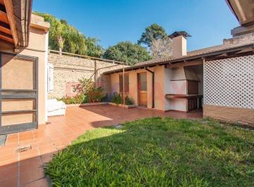 Casa · 180m² · 5 Ambientes · 2 Cocheras · Venta Casa 3 Ambientes con Parque Hurlingham