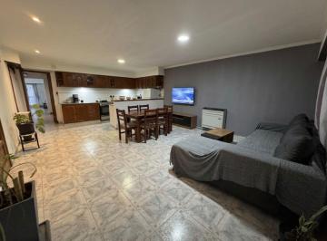 Casa · 132m² · 3 Ambientes · 1 Cochera · Venta Casa 4 Amb C/garage Centro Balcarce A. Credit