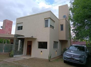 Departamento · 169m² · 6 Ambientes · 1 Cochera · Venta Duplex 3 Dorm Cochera Nvo Poeta Lugones Cba
