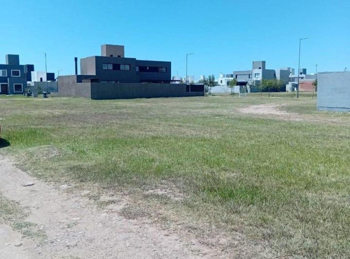Terreno · 360m²
