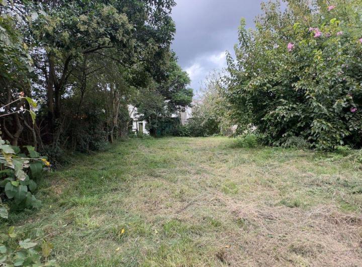 Terreno · 586m²