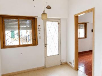 PH · 62m² · 3 Ambientes · PH en Venta Al Frente en La Plata con Patio