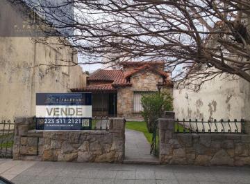 Terreno · 299m² · 5 Ambientes · Lote de 299 m² con Chalet a Reciclar. B° Pompeya