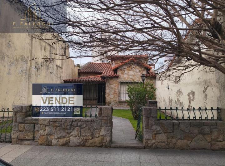 Terreno · 299m² · 5 Ambientes