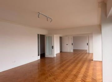 Departamento · 212m² · 8 Ambientes · 2 Cocheras · Alquiler Apto Parque Batlle. 4 Dorm. 2 Gge Piso7
