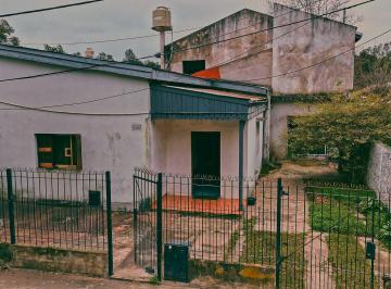Casa · 253m² · 6 Ambientes · 2 Cocheras · Oportunidad! Venta Dos Casas V. Risso 3 de Febrero