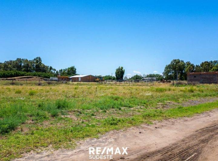 Terreno · 2600m²