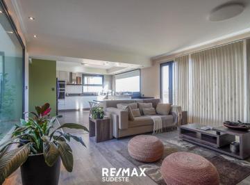 Casa · 450m² · 4 Ambientes · 2 Cocheras · Venta Propiedad Exclusiva en Sierra de La Ventana