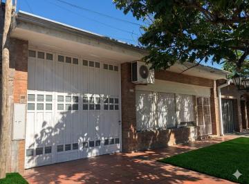 PH · 100m² · 4 Ambientes · 1 Cochera · Venta de Casa en Maria Selva Interna