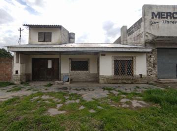 Casa · 96m² · 4 Ambientes · 1 Cochera · Venta Casa 4 Ambientes Quequén