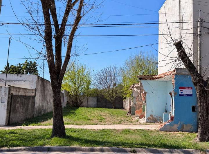 Terreno · 280m²