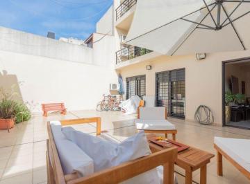 Departamento · 90m² · 4 Ambientes · 1 Cochera · Vta. Caballito 4 Ambs. Patio. Cochera