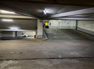 Garage · 11m² · Cochera Cubierta en Venta en Monserrat