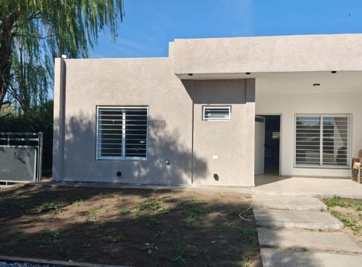 Casa · 400m² · 1 Ambiente