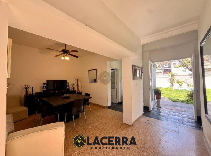 Casa · 100m² · 4 Ambientes · 2 Cocheras