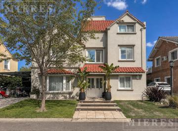 Casa · 225m² · 8 Ambientes · 2 Cocheras · Casa en Venta en Los Ceibos, Rincón de Milberg.