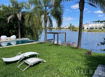 Casa · 420m² · 5 Ambientes · Casa en Venta a La Laguna en Los Alisos, Nordelta.