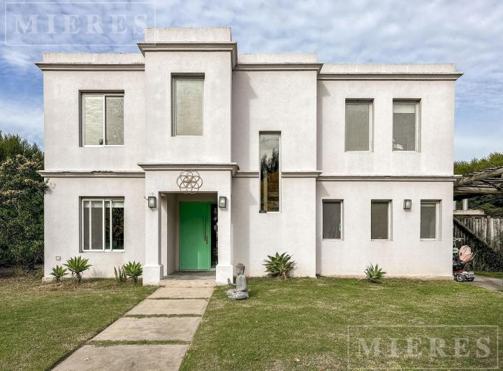 Casas en venta — RealXpertAI