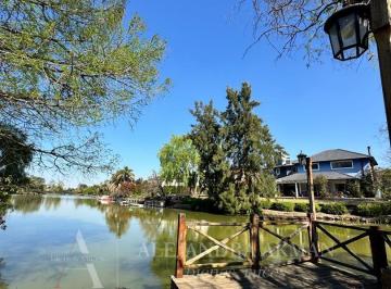 Casa · 236m² · 6 Ambientes · 1 Cochera · Casa Chalet en Venta en Las Glorietas, Nordelta, Tigre