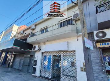 PH de 6 ambientes, Tres de Febrero · Venta en Block 210 m² Totales: 2 PH y Local de 40 m² – Sin Expensas – Caseros Centro