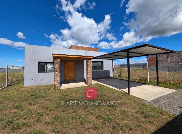 Casa · 350m² · 5 Ambientes · 1 Cochera