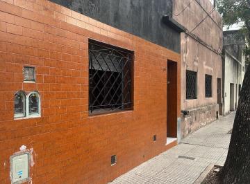 Casa · 73m² · 3 Ambientes · Venta Casa Barracas en Block 2 Deptos 2 Amb c/u