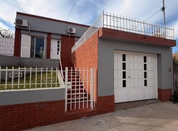 Casa de 5 ambientes, San Nicolás de los Arroyos · Bustamante 118
