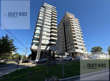 Departamento · 240m² · 5 Ambientes · 2 Cocheras · Semipiso de 3 Dorm. con Dos Cocheras - Santa Genoveva