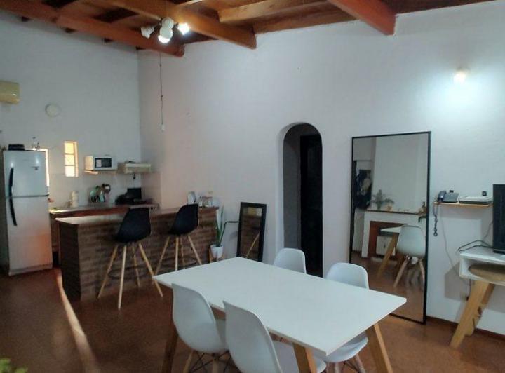 Casa · 160m² · 3 Ambientes · 2 Cocheras