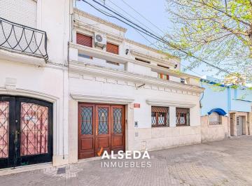 Casa · 208m² · 5 Ambientes · 1 Cochera · Casa en Venta 4 Dorm. con Jardin - Abasto