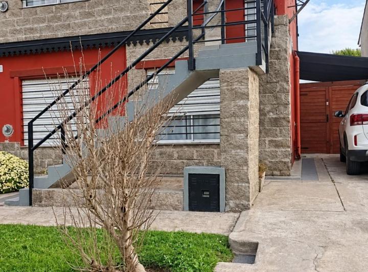 Casa · 150m² · 6 Ambientes · 1 Cochera