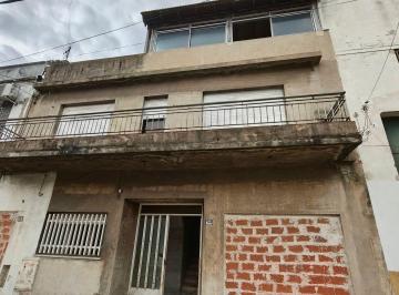 Casa · 229m² · 6 Ambientes · Venta Casa en Bloque en Crucesita a Refaccionar