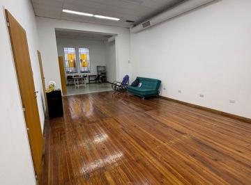 Oficina comercial · 380m² · 11 Ambientes · Casa en Planta Alta en Alquiler Comercial