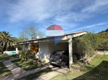 Casa · 350m² · 11 Ambientes · 2 Cocheras · Venta 3 Cabañas en Nogales Yala 3969,5 m²