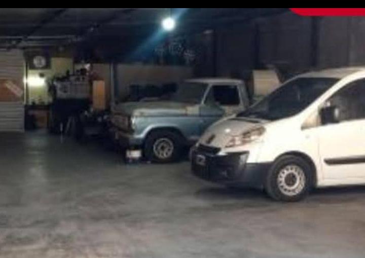 Bodega-Galpón · 300m² · 1 Ambiente · 20 Cocheras