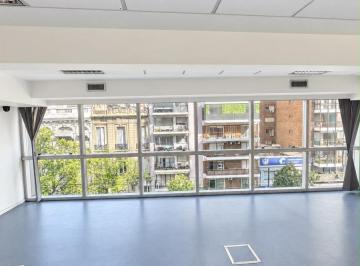 Oficina comercial · 125m² · 1 Cochera · Excelente y Amplia Oficina Planta Libre Edificio Moderno