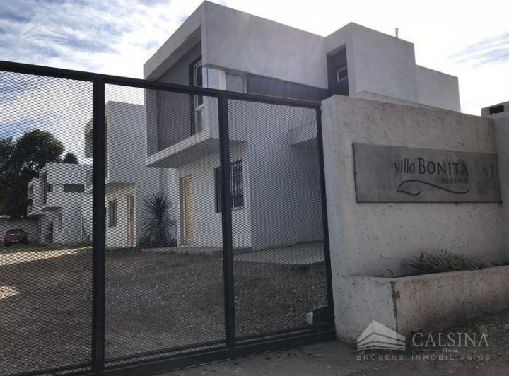 Casa · 100m² · 3 Ambientes · 1 Cochera
