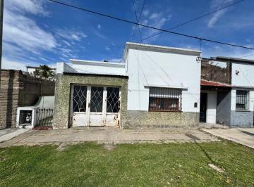 Casa · 88m² · 4 Ambientes · 1 Cochera · Casa en Ensenada