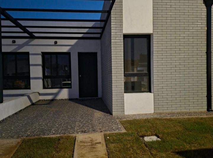 Casa · 90m² · 4 Ambientes · 1 Cochera
