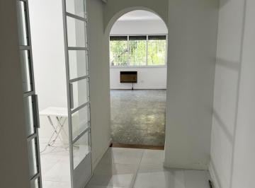 Hall · 4 Ambientes en Villa Crespo Patio y Balcón Al Frente Apto Crédito Dueño Directo