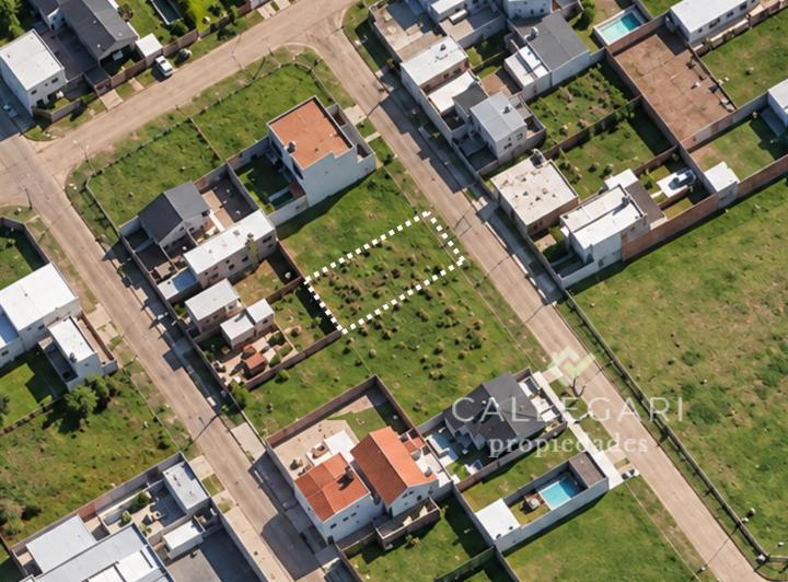 Terreno · 325m²