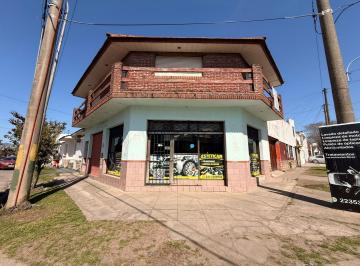 PH · 261m² · 7 Ambientes · 2 Cocheras · Venta en Block - Local + 2 PH en Las Avs