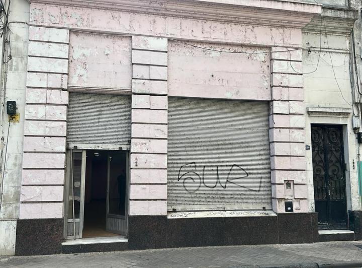 Local comercial · 200m²