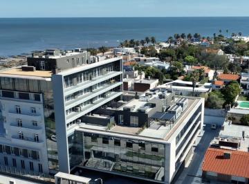 Oficina comercial · 424m² · Alquiler de Oficinas Clase a en Carrasco
