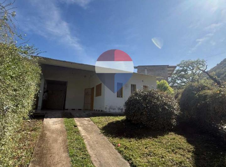 Casa · 80m² · 2 Ambientes · 1 Cochera